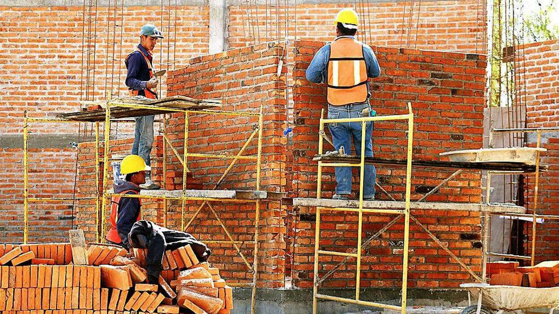 Construcción-Ingenieros-Albañiles