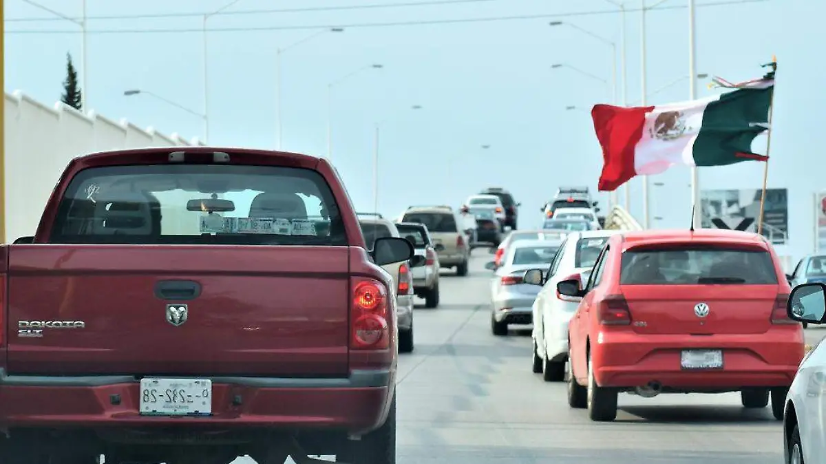 Automóviles-Vehículos-Tráfico-Puente