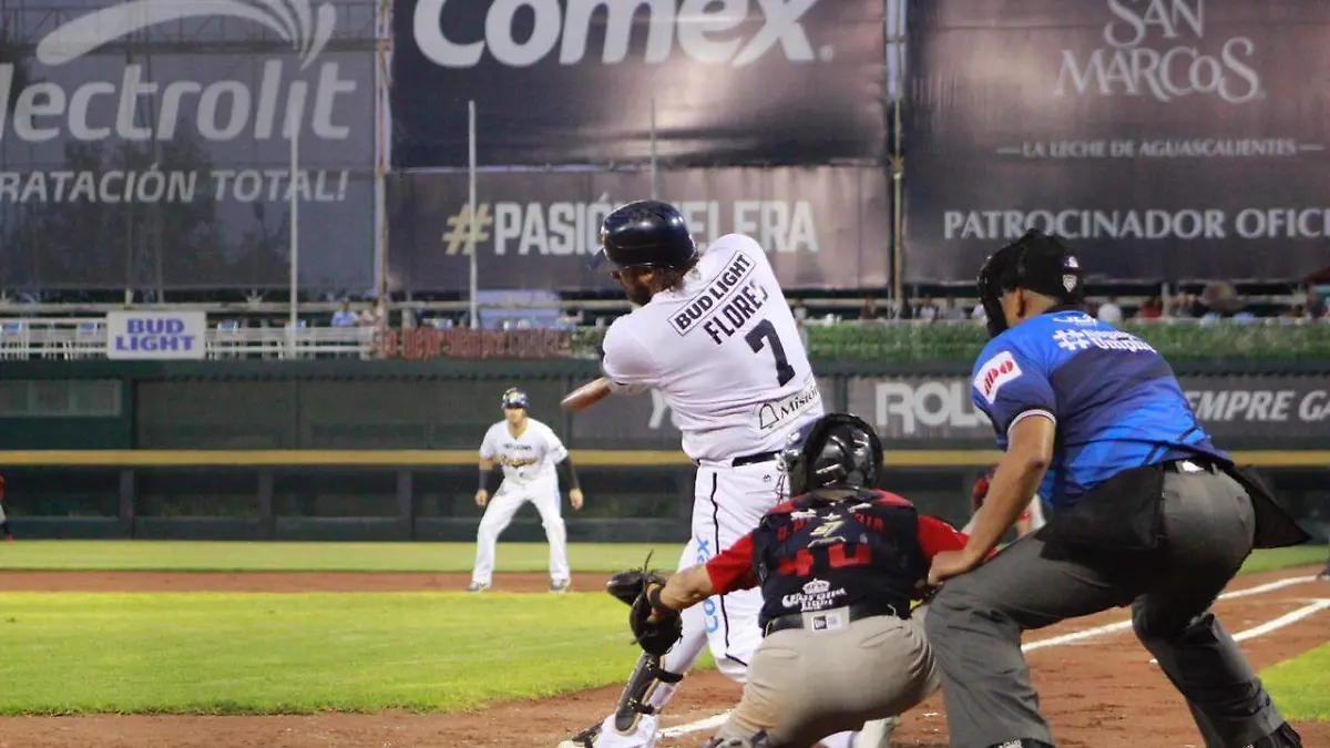 Marc Flores conectó Homerun
