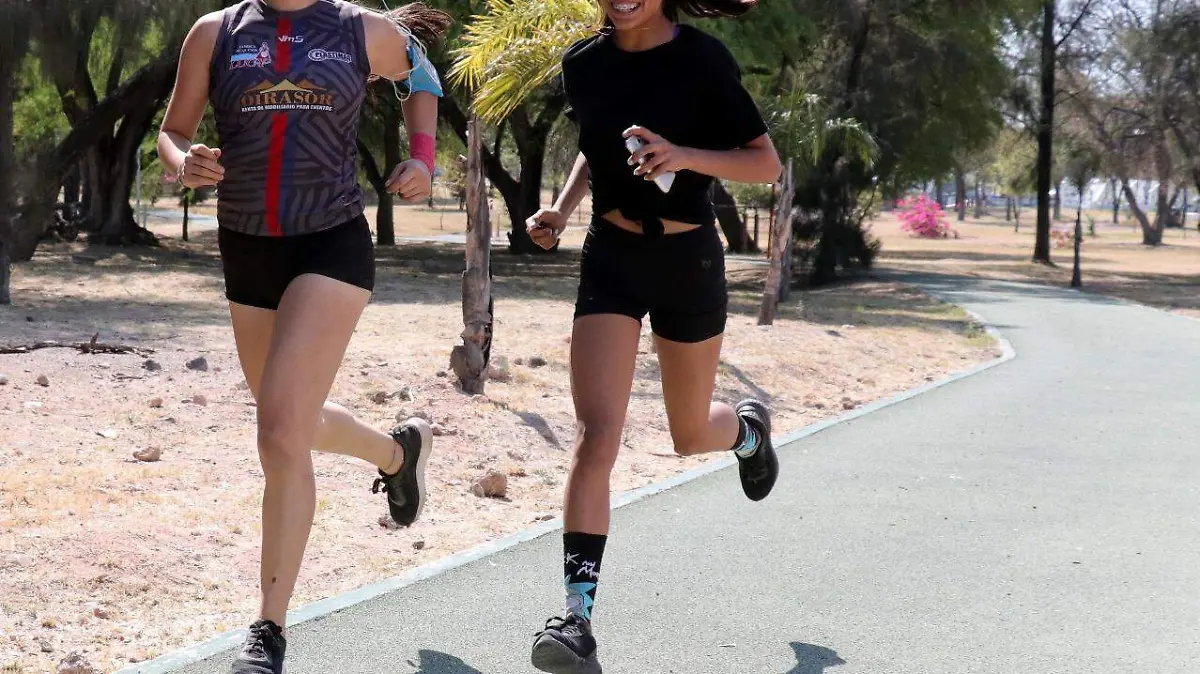 Personas trotando