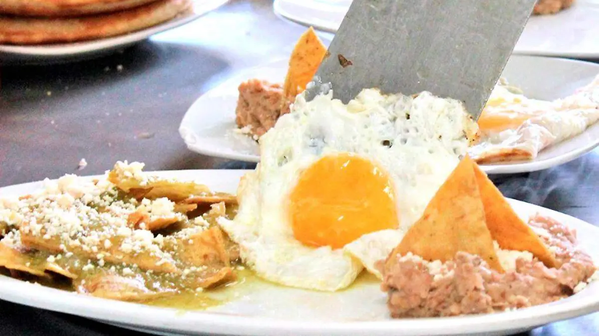 chilaquiles con huevo