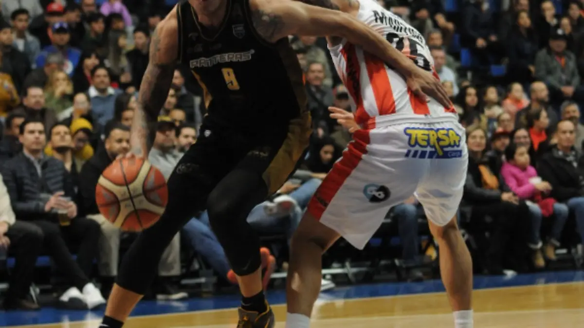Alfredo Casillas basquetbolista 2