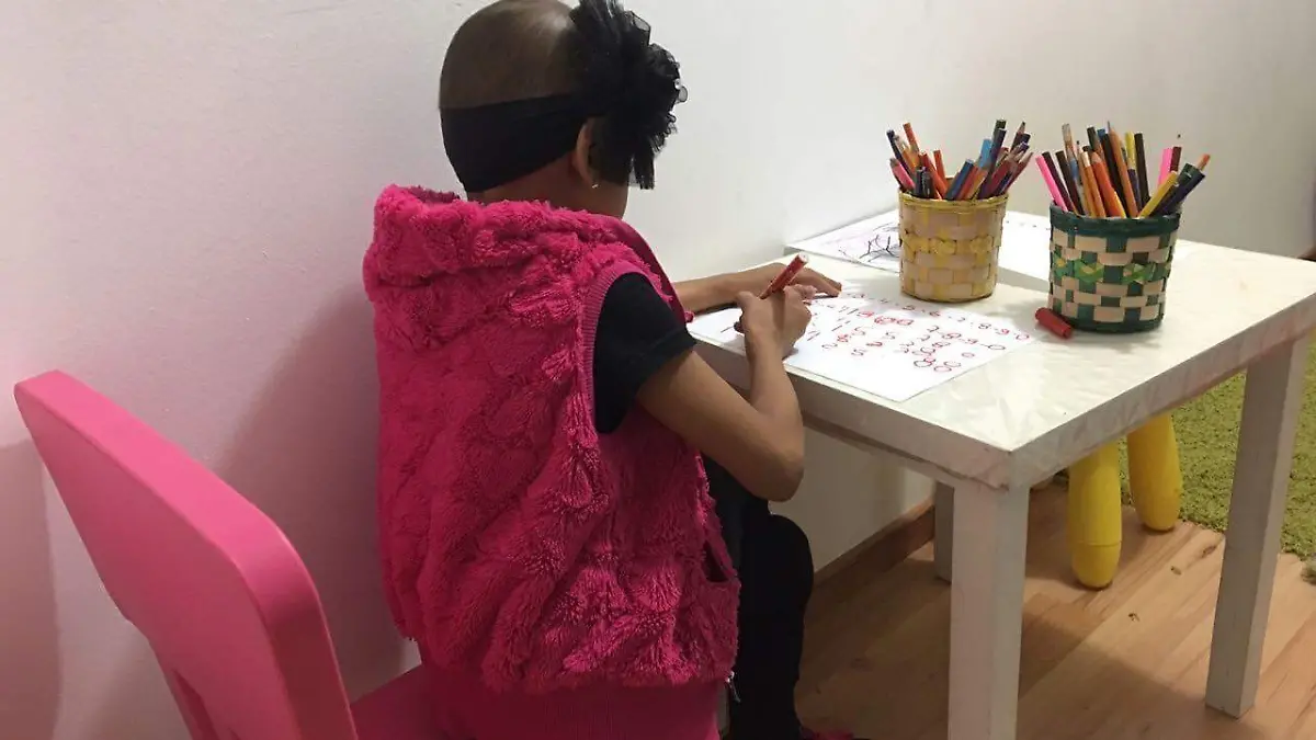 Niña con cáncer