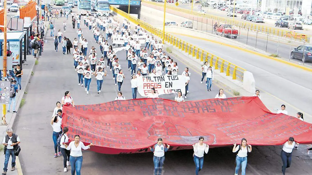 Marcha Normalistas 2