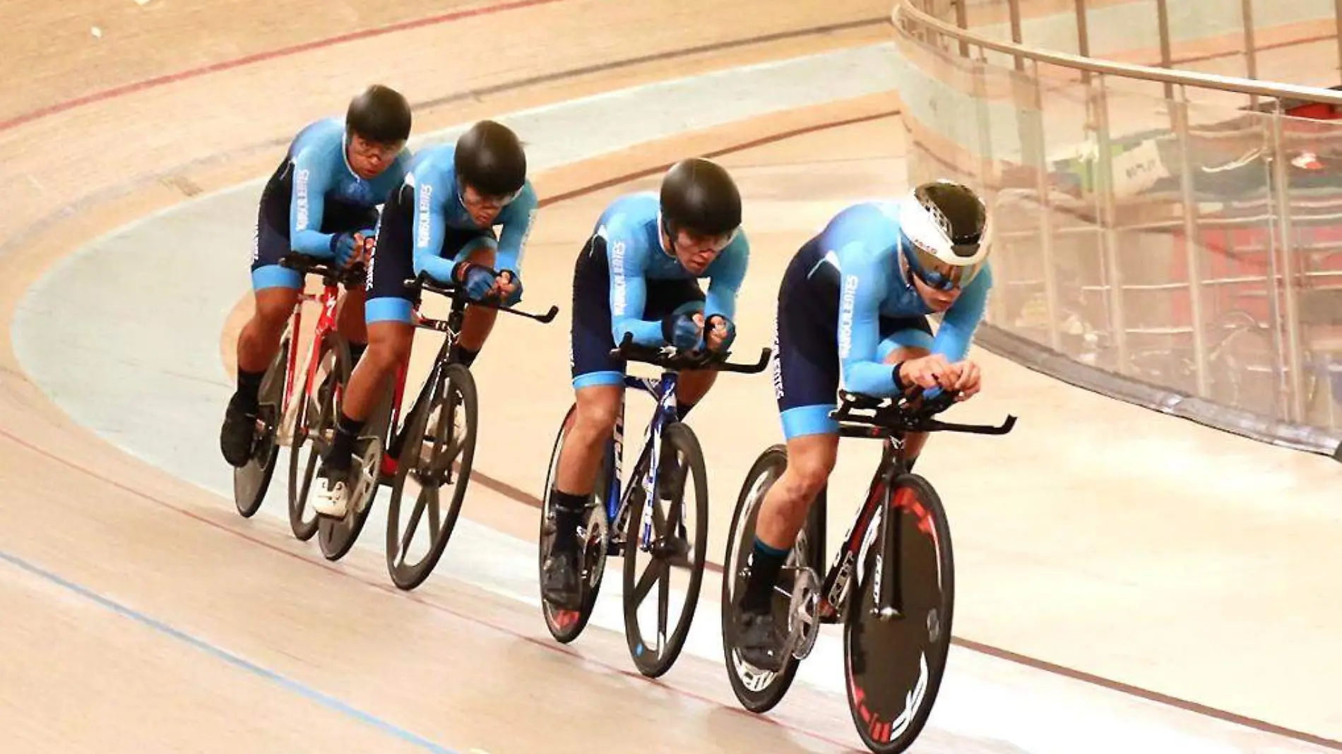 Ciclistas-Velódromo