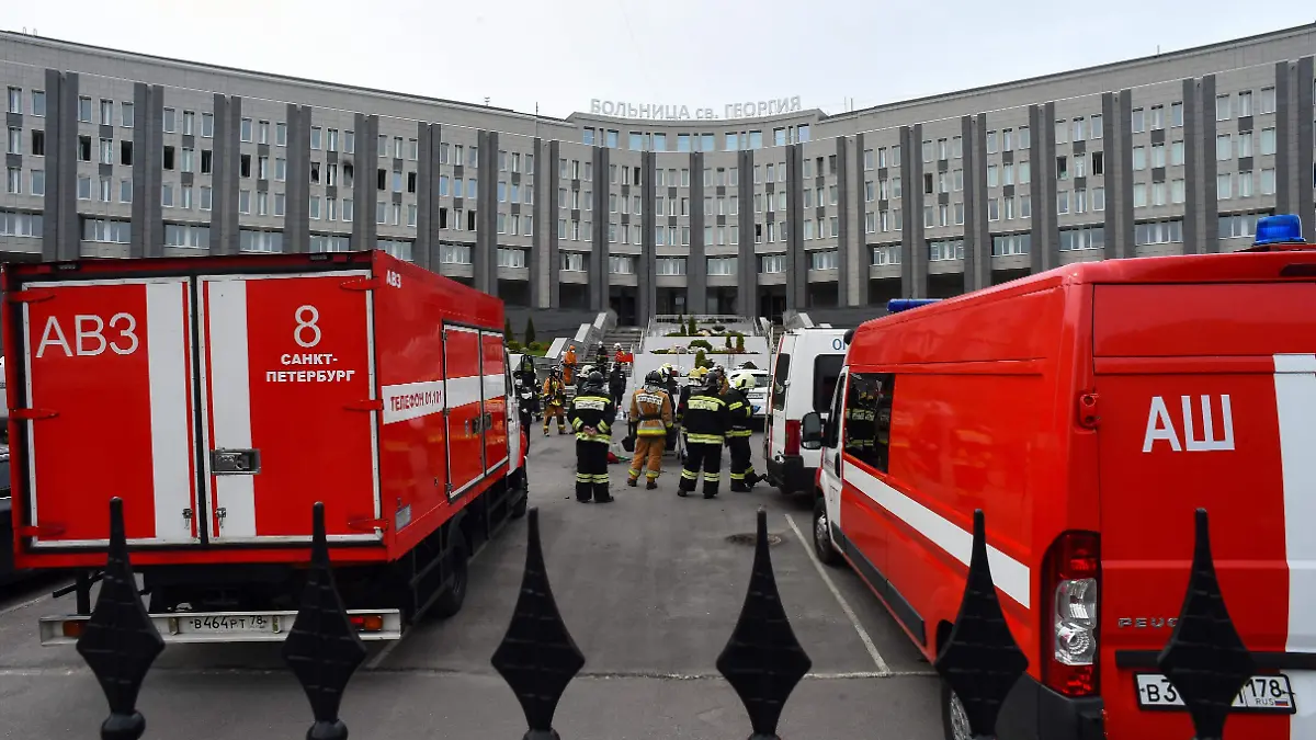 hospitañ-rusia-incendio-1-afp