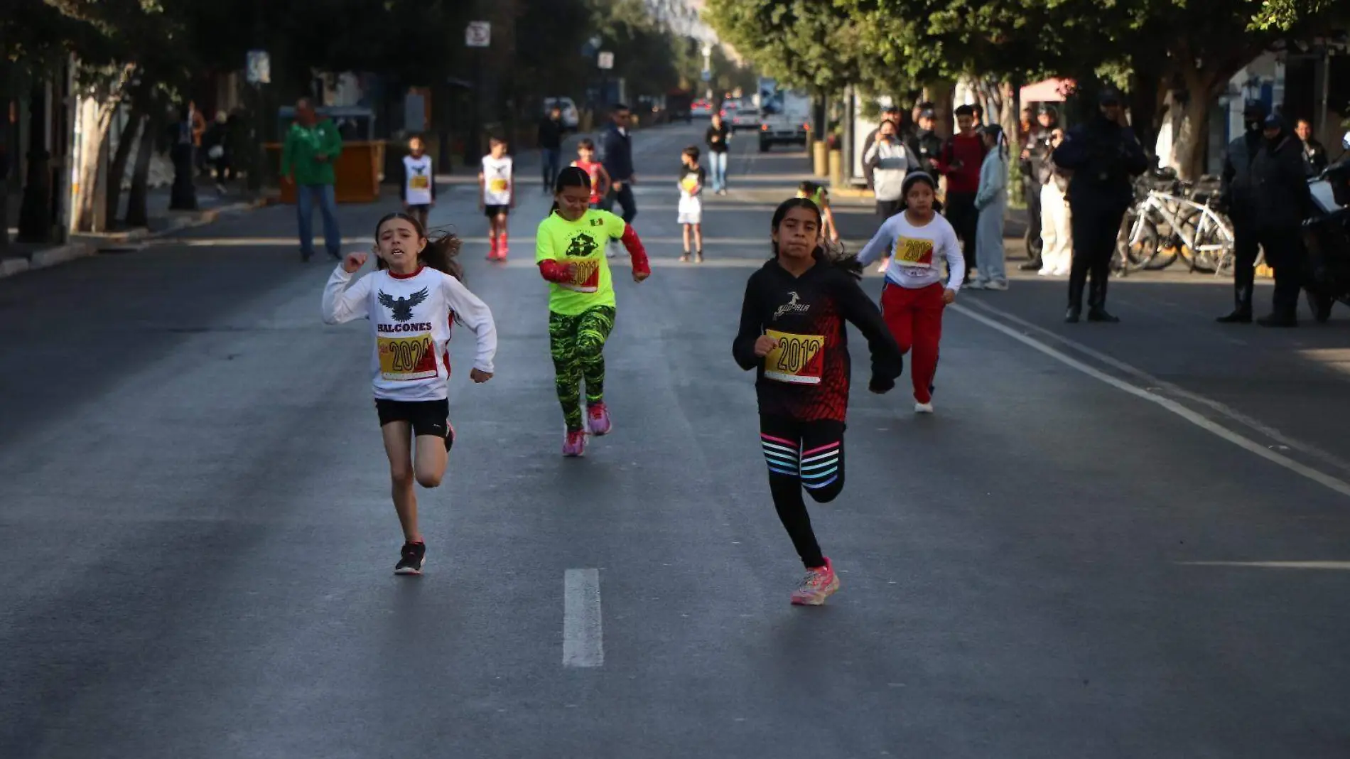 CARRERA PAÑALES MARATÓN GUADALUPANO