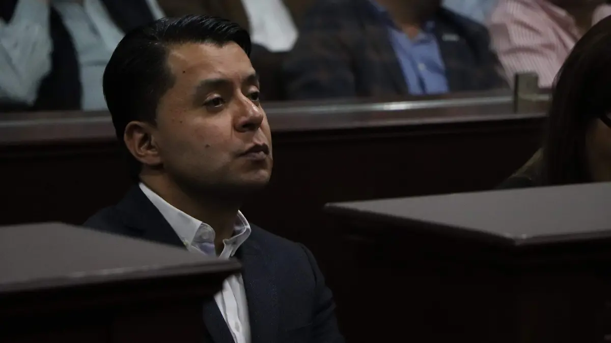 DIPUTADO LUIS LEÓN