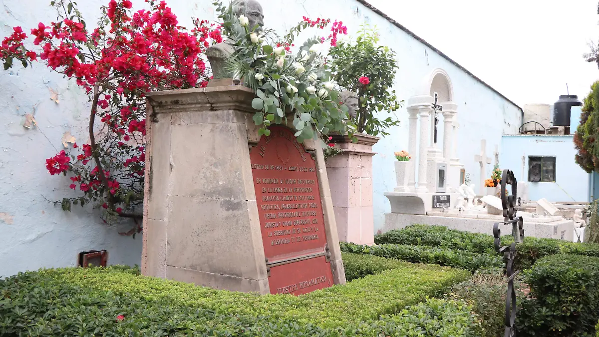 JESÚS TERÁN PEREDO