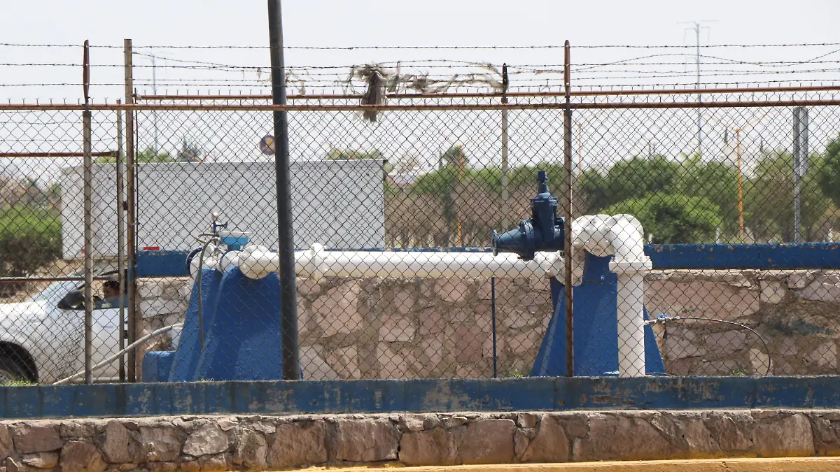 TUBERÍA-MIAA-SERVICIO DE AGUA