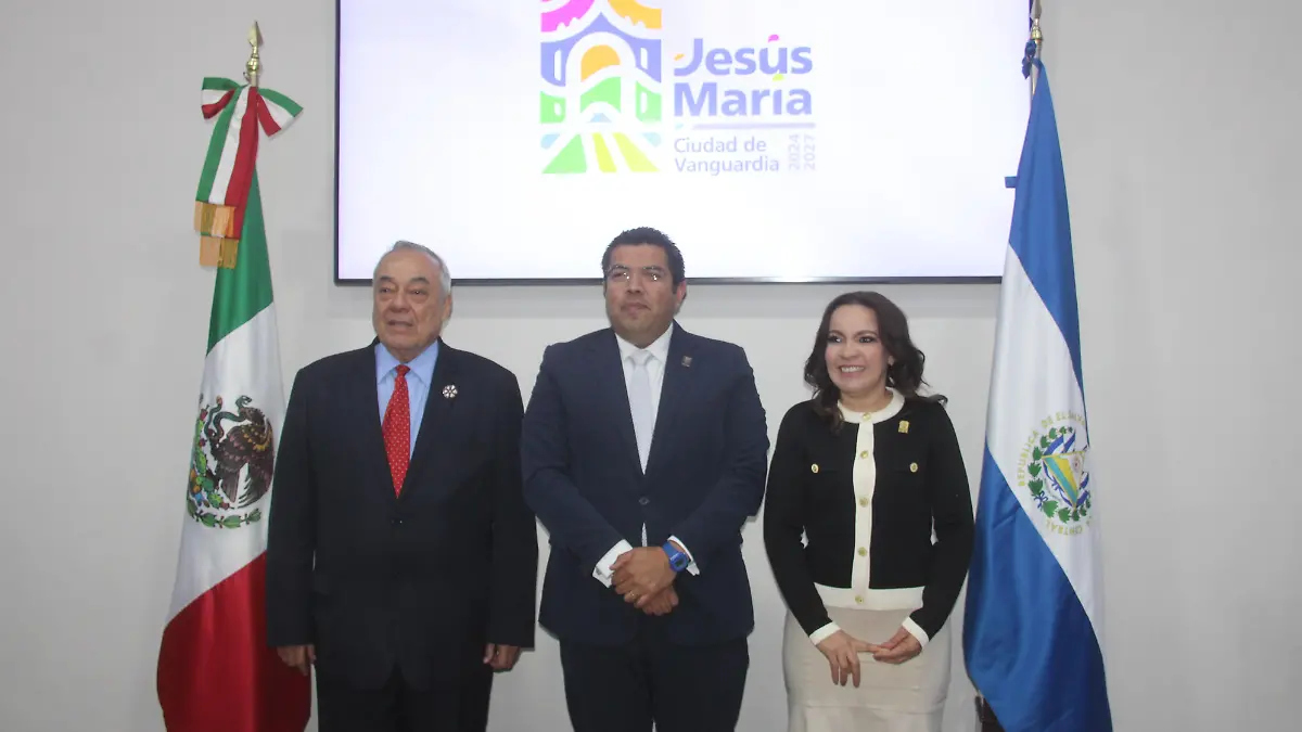 AUTORIDADES JESUS MARIA Y EL SALVADOR