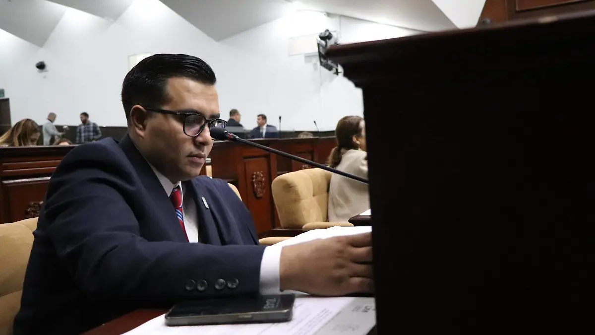 DIPUTADO RODRIGO CERVANTES