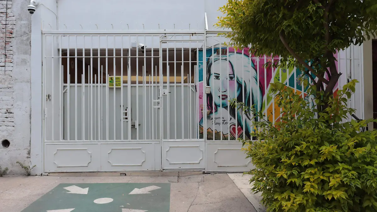 REFUGIO MUJER CONTEMPORÁNEA