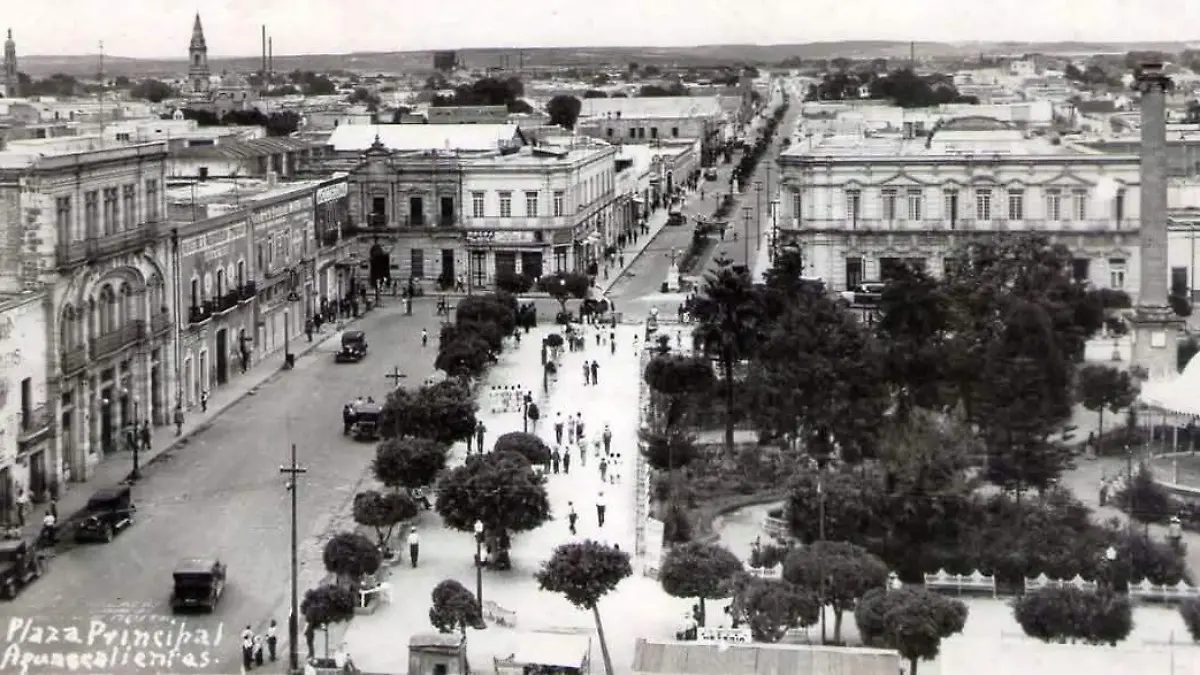 COCHES ANTIGUOS-AGUASCALIENTES