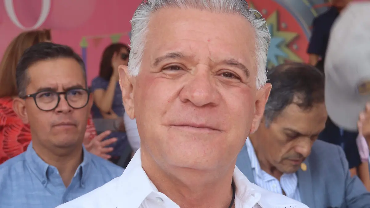 JOSÉ ÁNGEL GONZÁLEZ-PAQUIN