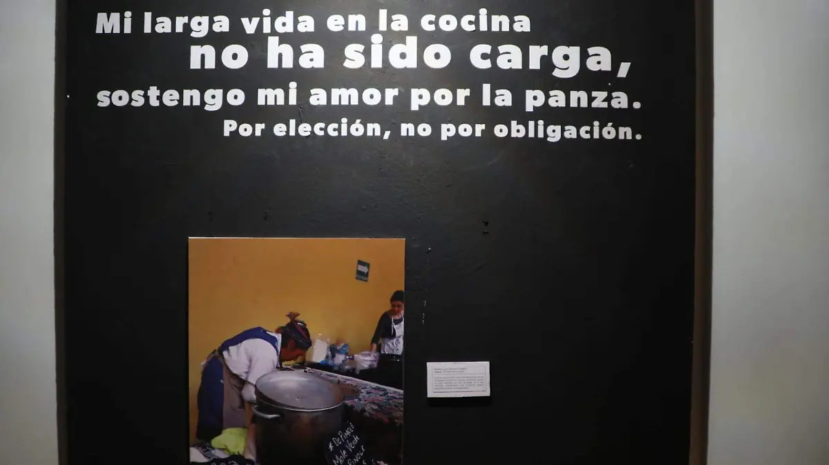 EXPOSICIÓN-FOTO-MUJER