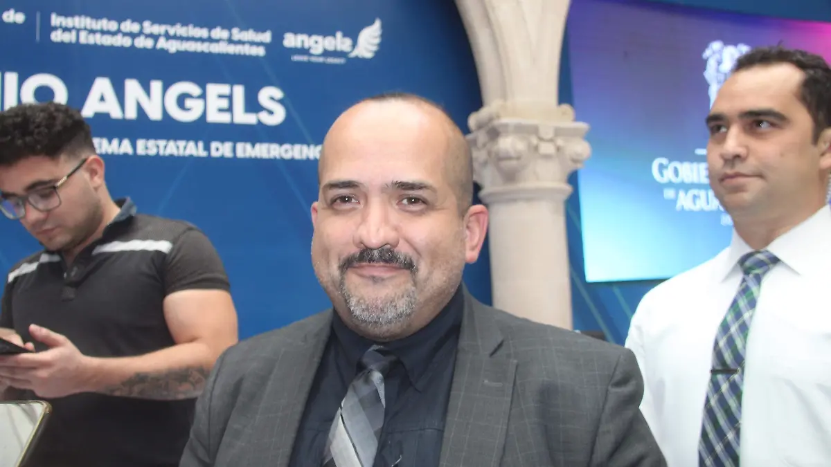 LUIS MIGUEL MARTÍNEZ