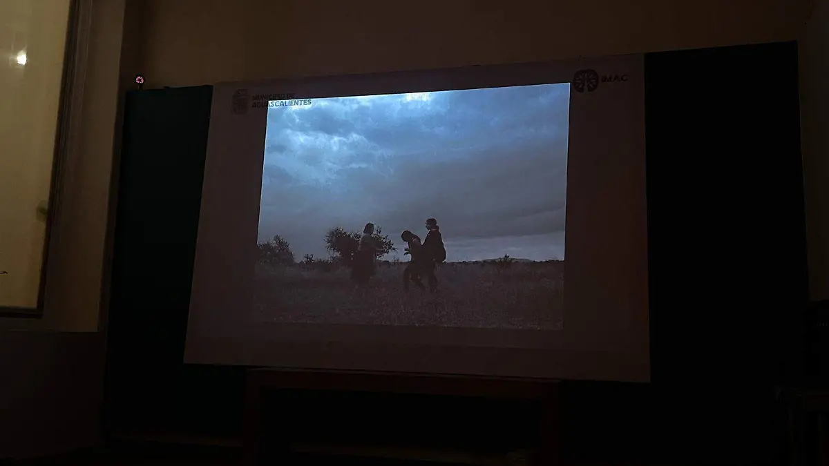 MAMA JUANA-CINE-ISAURA