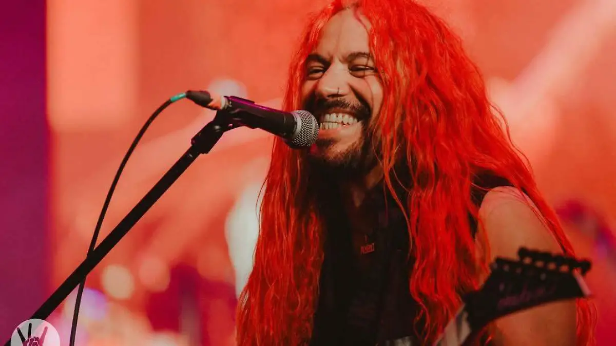 VOLADORA-VIVE LATINO-MUSICA