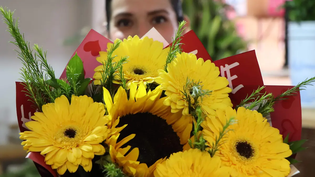 FLORES AMARILLAS-REGALOS