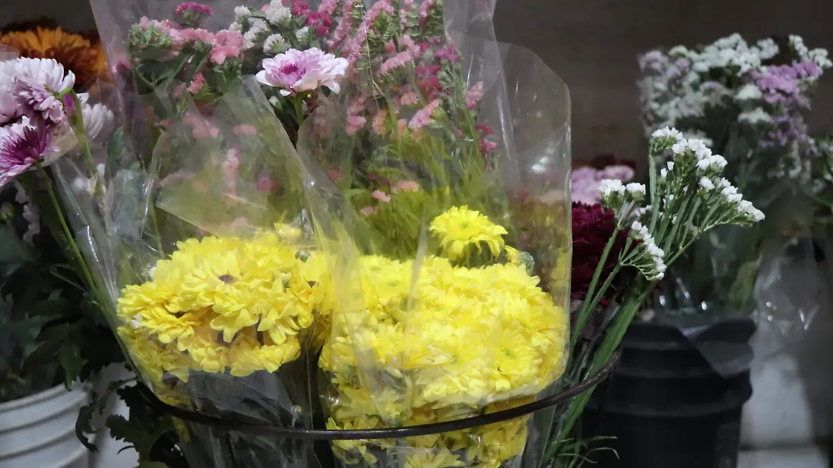 FLORES AMARILLAS-VENTAS-COMERCIANTES