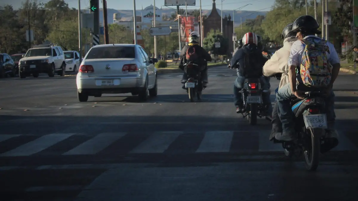 MOTOS HALCONEO (3)