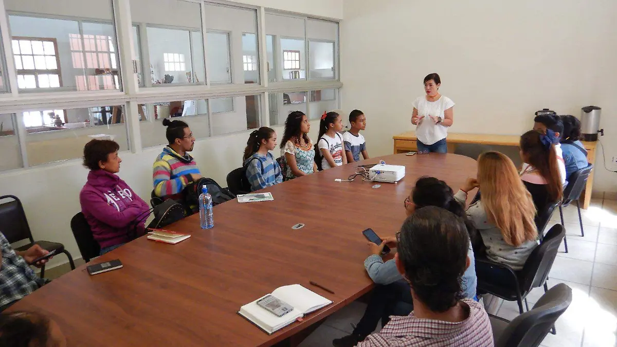 CURSO-TALLERES-CHARLAS-GESTORES-APOYOS