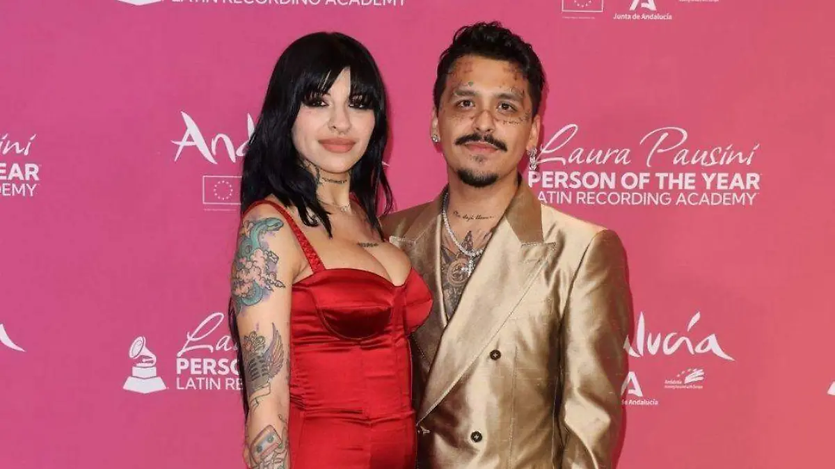 ROMANCES-CANTANTES-POLEMICAS