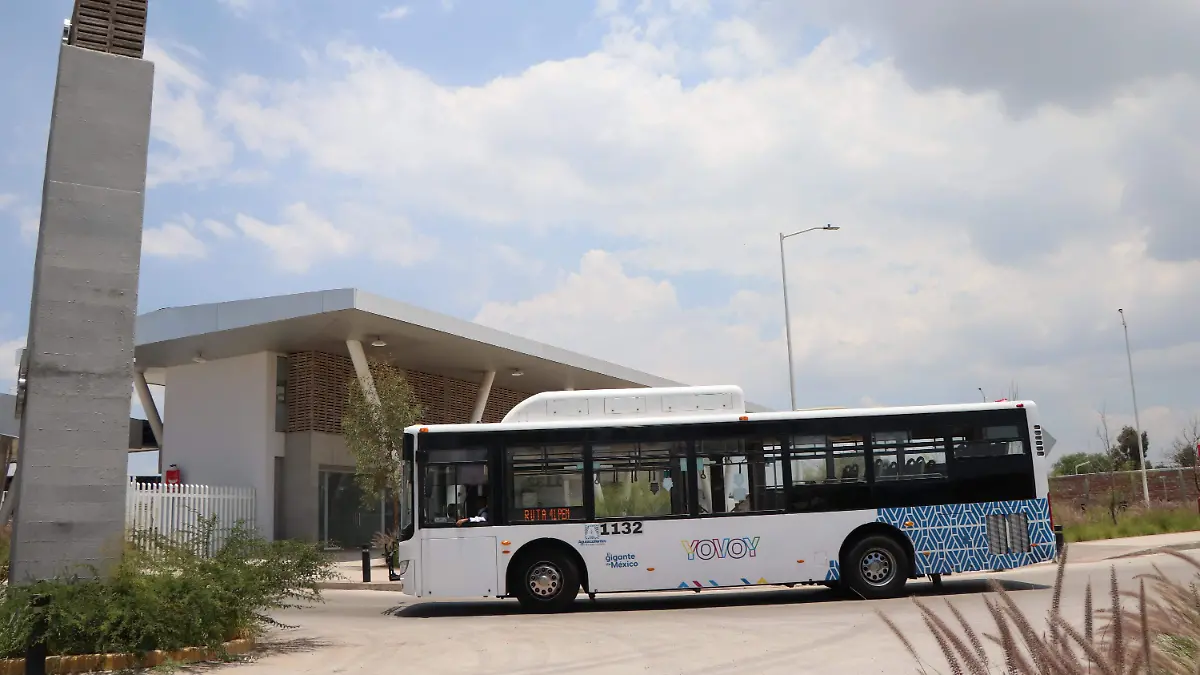 TRANSPORTE PUBLICO-YOVOY-CAMIÓN