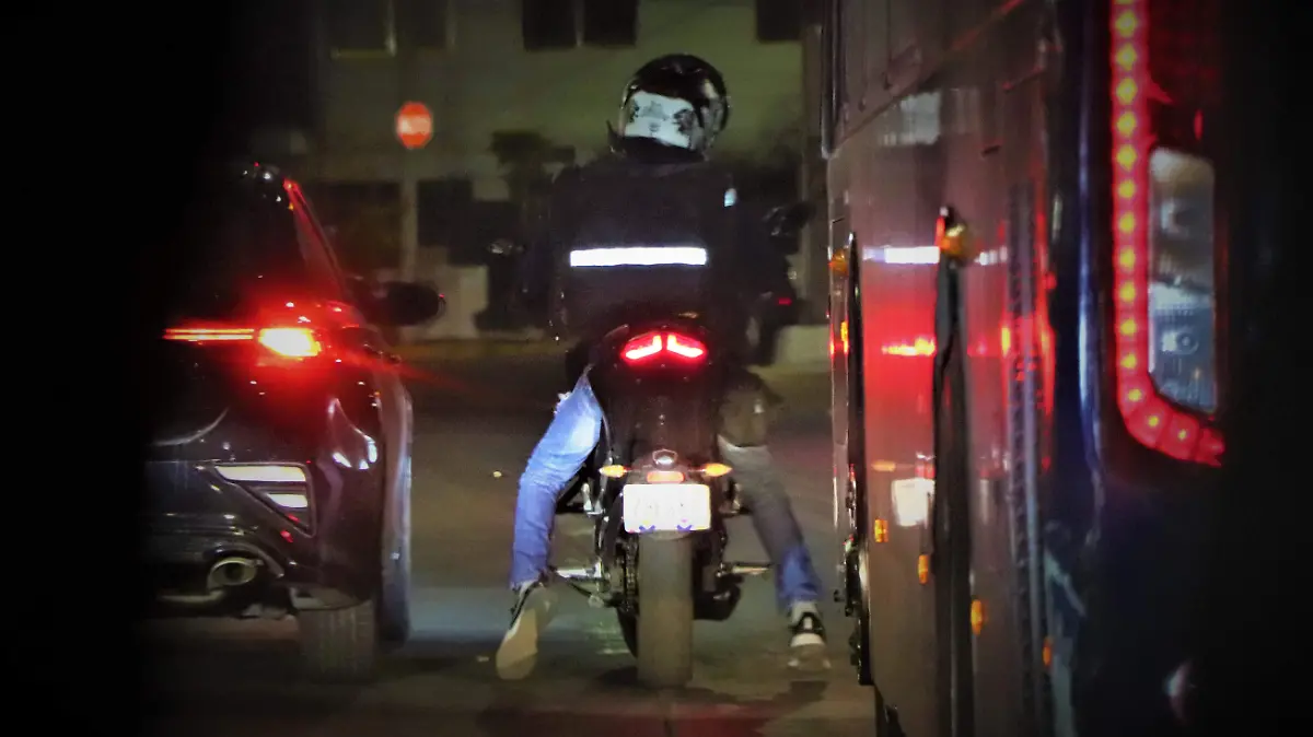 MOTOCICLISTAS-VIALIDAD-TRAMITE