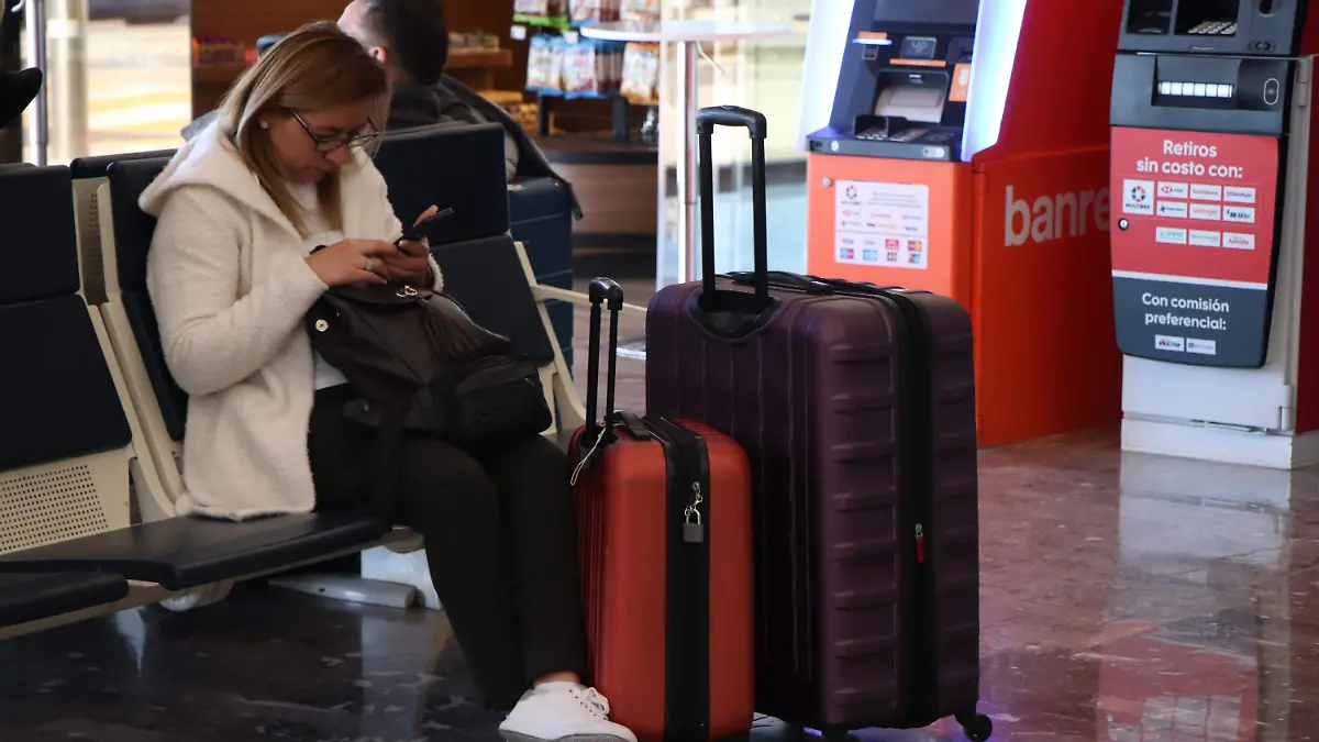 TERMINALES AEROPUERTO (2)