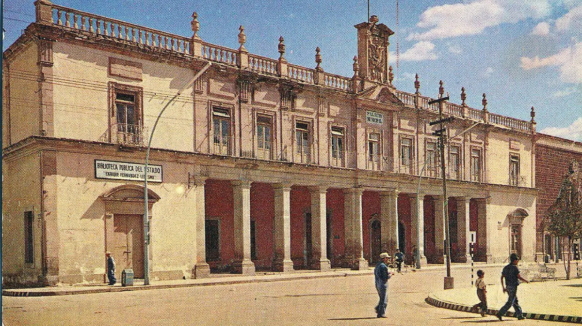 FERNÁNDEZ BIBLIOTECA