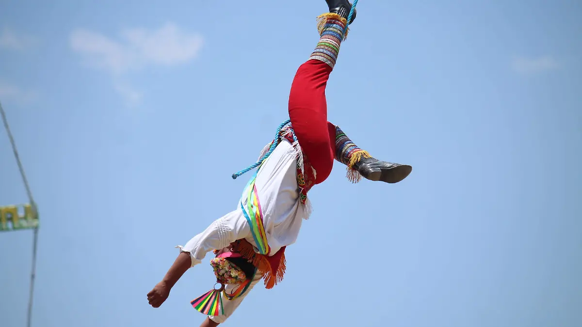VOLADOR DE PAPANTLA-TRADICIÓN