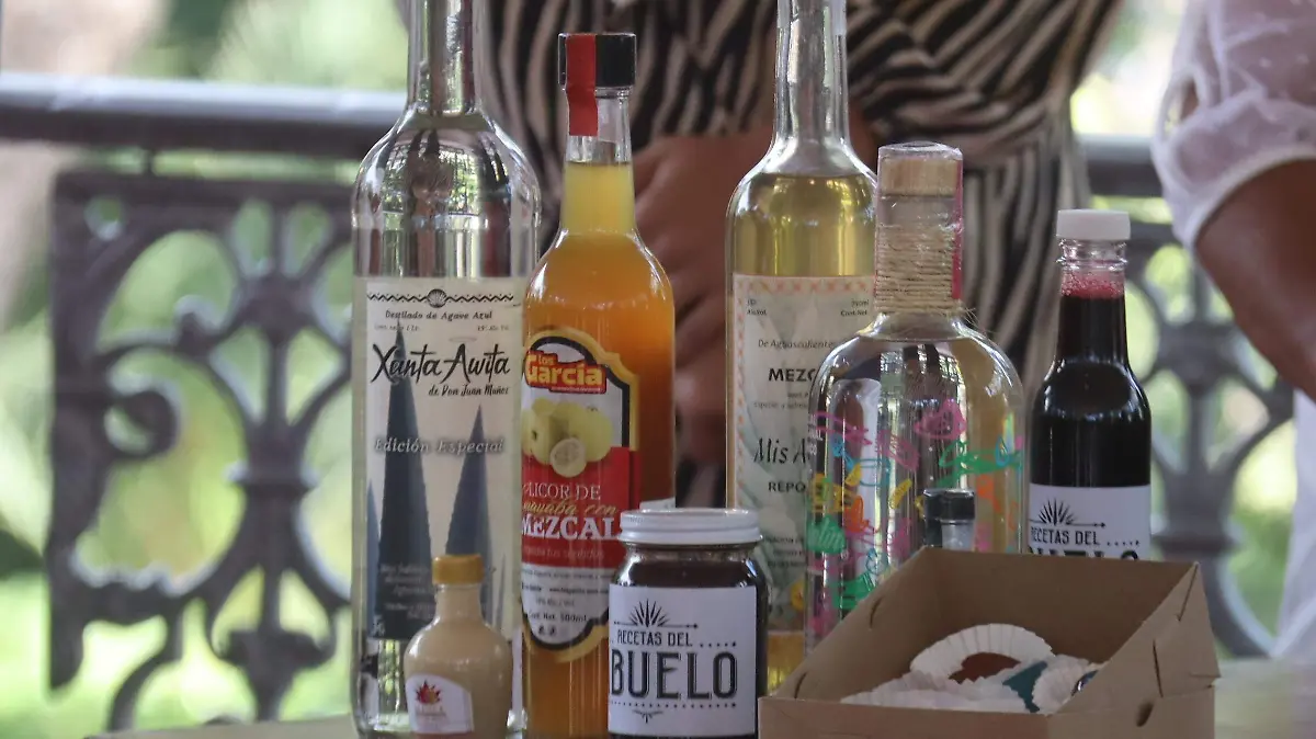 MEZCAL-BEBIDAS ALCOHOLICAS