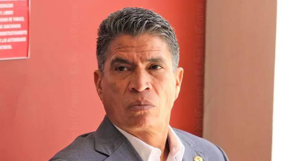 EDUARDO LLAMAS