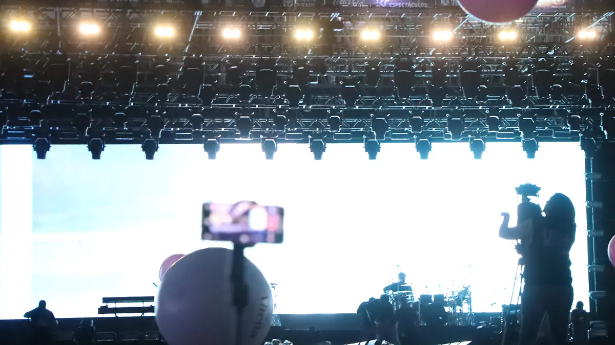 ALFREDITO OLIVAS-CONCIERTO-APOLOGÍA