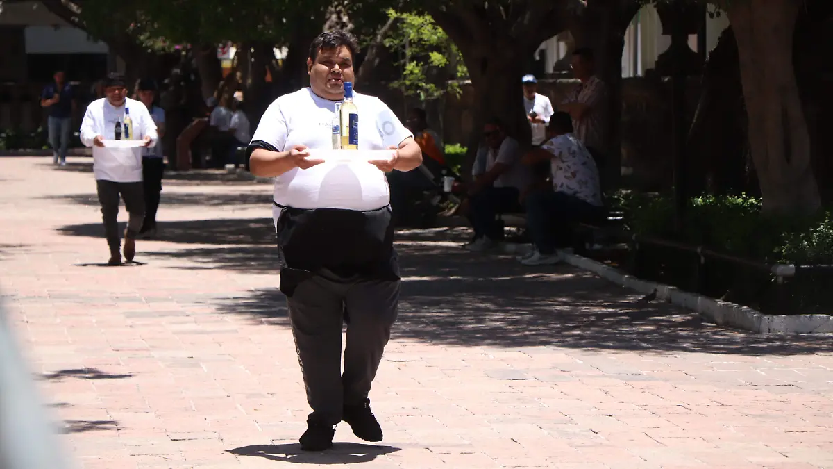 CARRERA DE MESEROS (9)