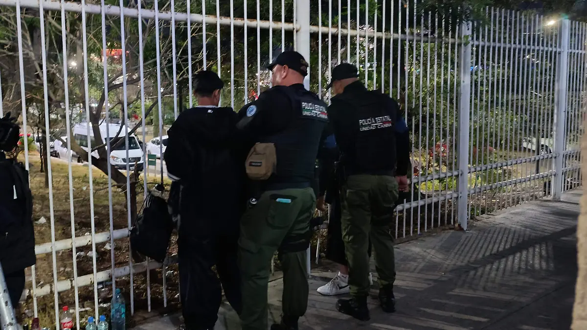 INSEGURIDAD  (2)