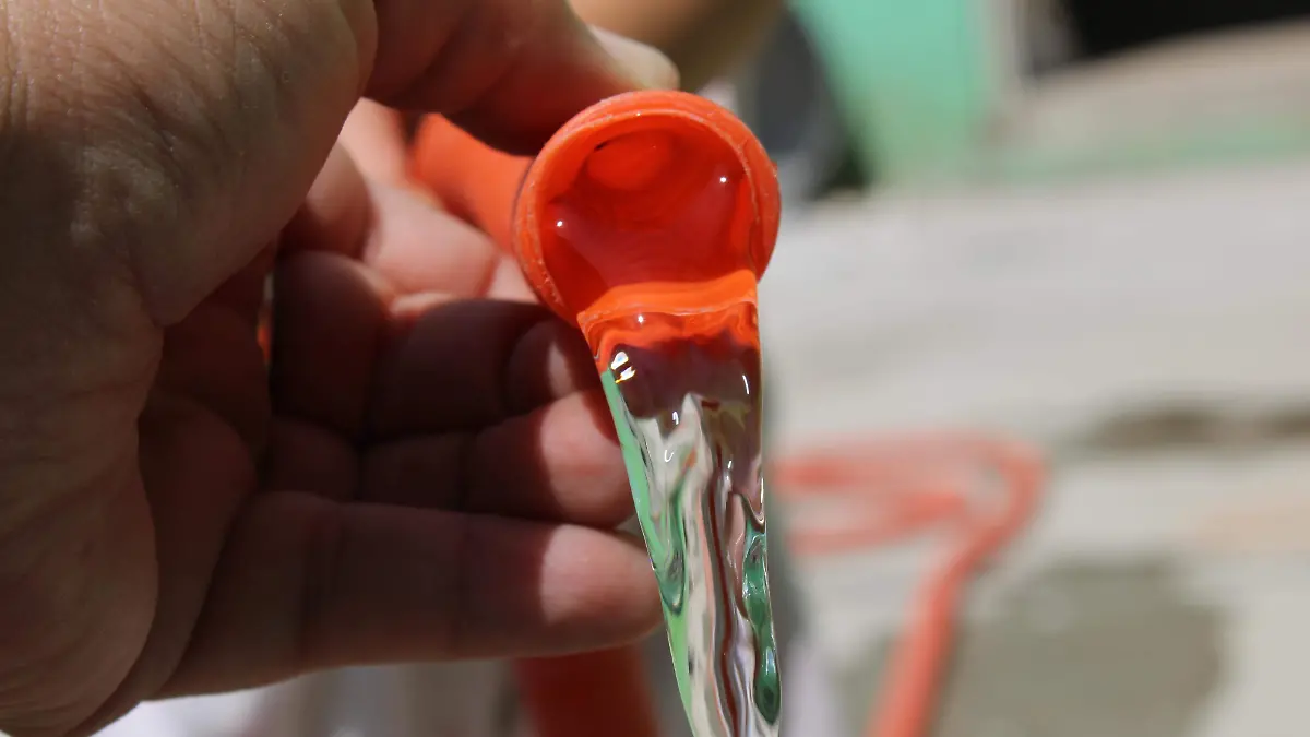 DESPERDICIO DE AGUA (1)