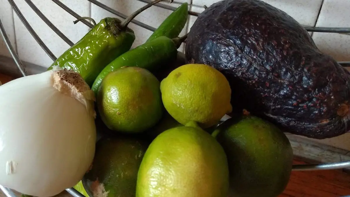 CANASTA BASICA-SALARIO MÍNIMO