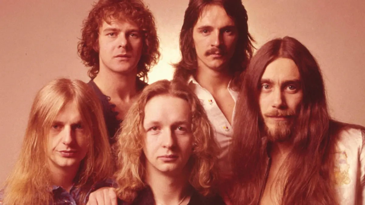 ROCKEROS-CABELLO LARGO-CURIOSIDADES