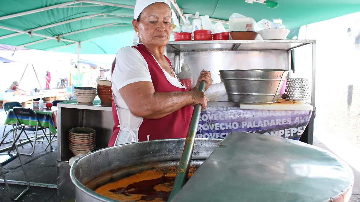 MENUDO-COMIDA-CALDOS