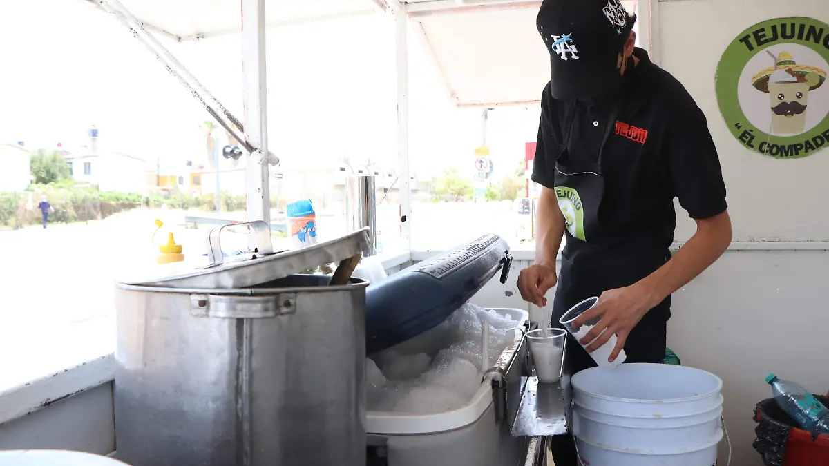 TEJUINO-BEBIDA-CALOR