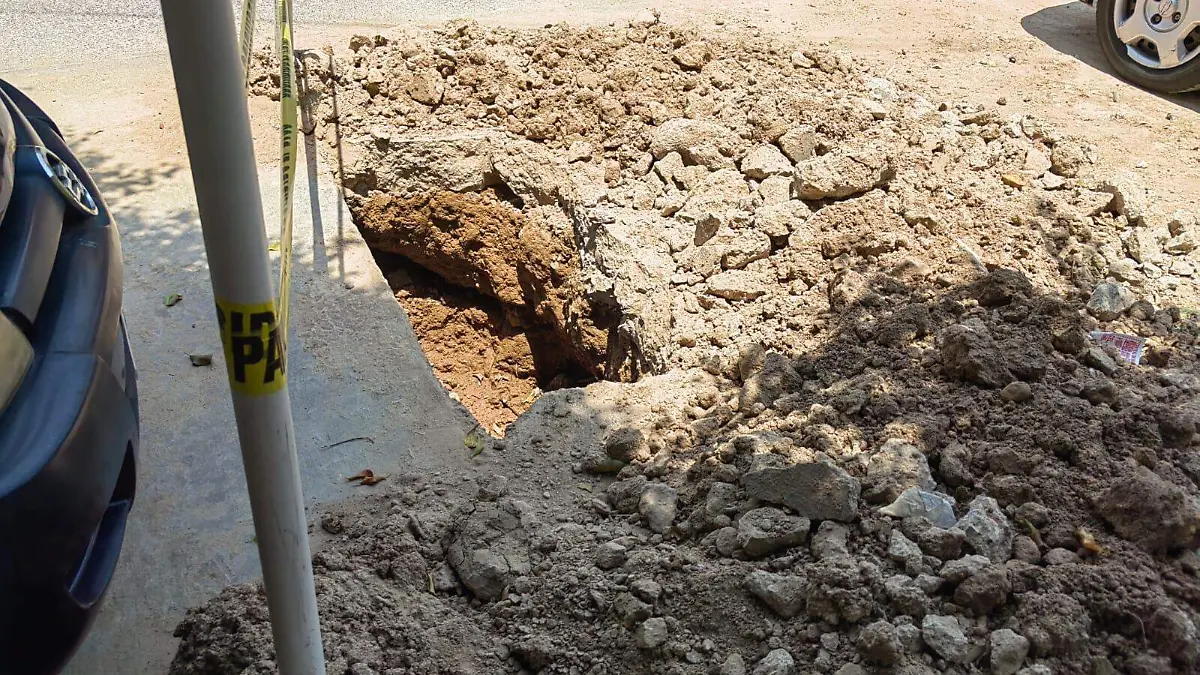 EXCAVACIONES-OBRAS-CALLES