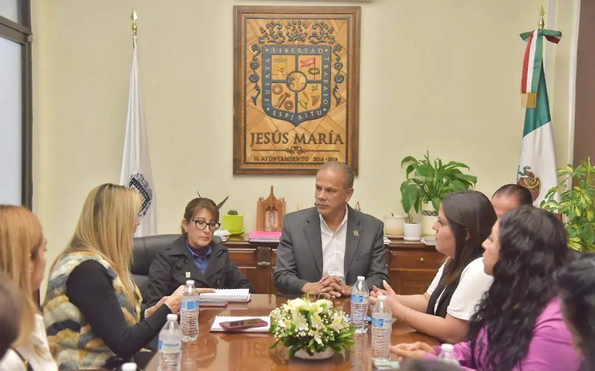 JESUS MARIA (3)