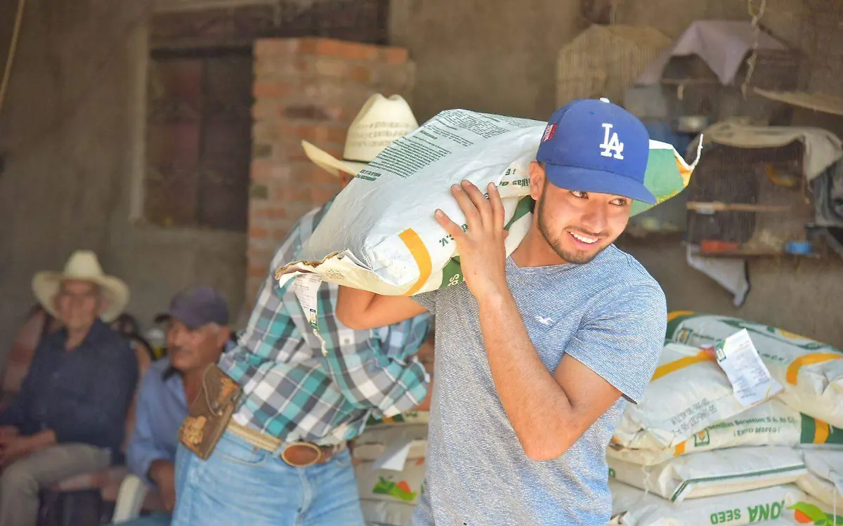 JM ENTREGAN SEMILLA1