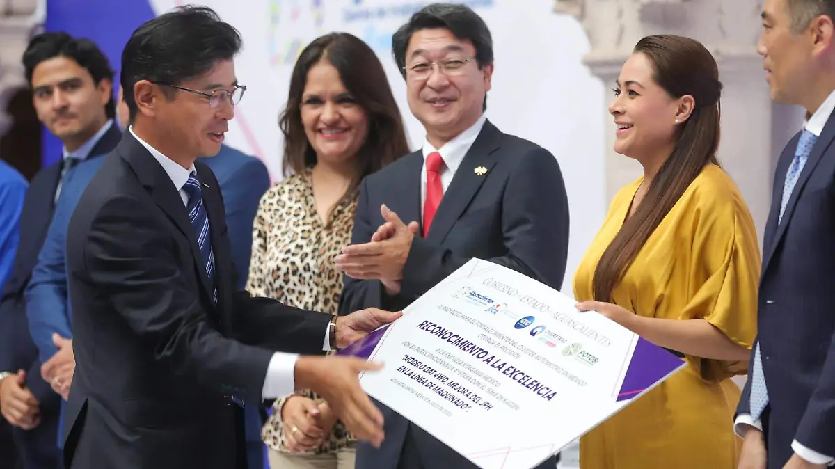 361646792_834357178047486_2756066348298241630_n