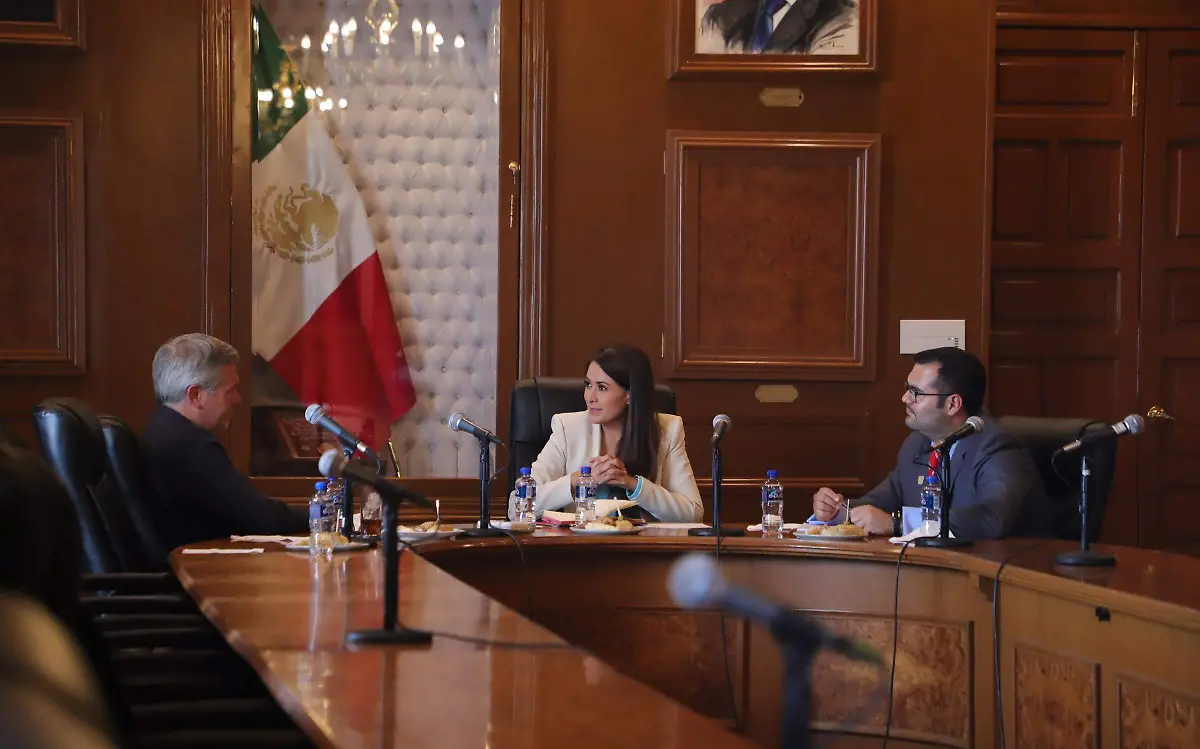 EMBAJADOR 2
