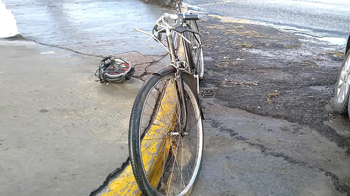 grave_ciclista_arrollado