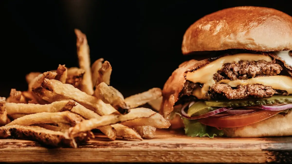 DÍA DE LA HAMBURGUESA-PROMOCIONES